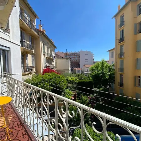 New In Forville With Balcony * Cannes